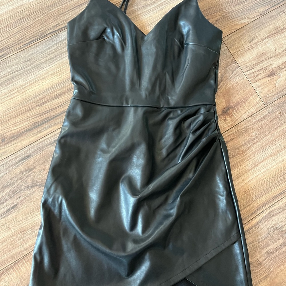 Francesca's Collections Black Asymmetrical Dress